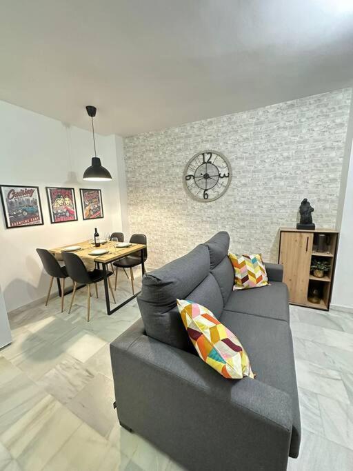 Moderno Apartamento Junto Al Mar- Apartamentos Don Diego トレモリノス エクステリア 写真